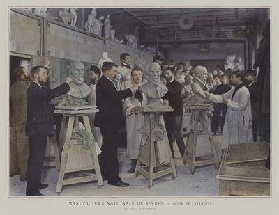Modelklasse på keramikskolen på Sevres porcelænsfabrik, Frankrig (farvefoto) af French Photographer