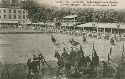 Parade på Kavaleriskolen i Saumur. Postkort sendt i 1913. af French Photographer