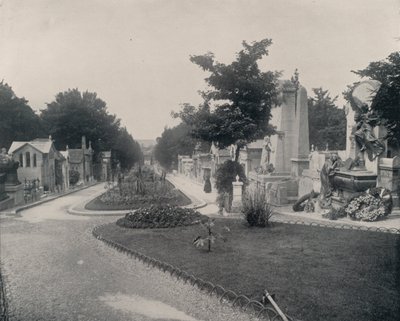 Paris: Principal Avenue på Pere-Lachaise kirkegård (s/h foto) af French Photographer