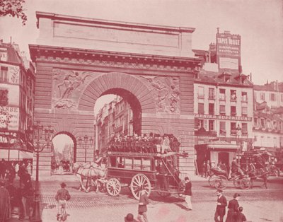 Paris: The Porte St Martin (s/h foto) af French Photographer
