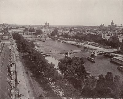 Paris: Udsigt over Seinen og City Island (s/h foto) af French Photographer