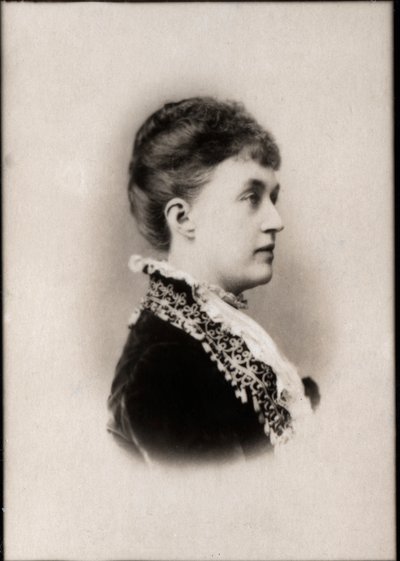 Portræt af prinsesse Adelheid Marie af Anhalt Dessau (1833-1916), storhertuginde af Luxembourg. af French Photographer