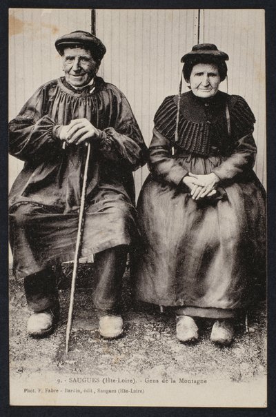 Postkort med bjergfolk i Saugues, Haute-Loire, ca. 1900 af French Photographer