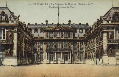 The Marble Court, Palace of Versailles (farvefoto) af French Photographer