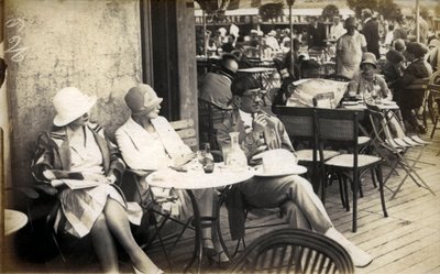 Kunstnernes Paris i den smukke tid: maleren Tsuguharu-Leonard Foujita af French Photographer