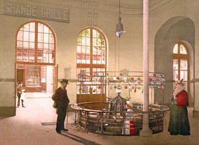 Vichy Kildevand sælges i glas ved Grande Grille-kilden, 1890-1900 af French Photographer