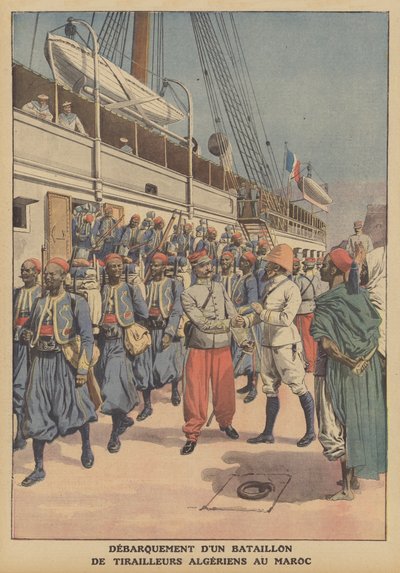 En bataljon af algeriske tiraillører går fra et skib i Casablanca, Marokko (farve litho) af French School