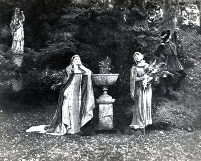 Akt I, Scene 3 af Pelleas et Melisande af Debussy, fra et fotografi af den første produktion i april 1902 af operaen på Opera-Comique i Paris, illustration i Theatre magazine, juni, 1902 (li af French School
