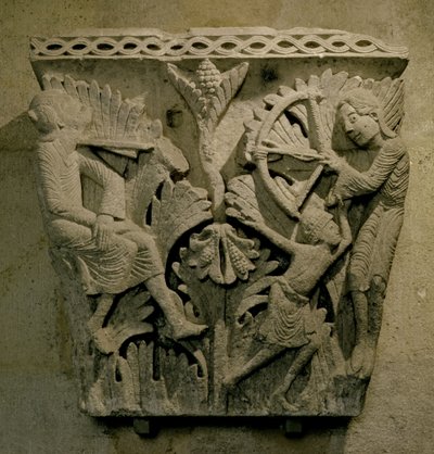 Kapital, der forestiller en mand, der skyder en pil ind i halsen på en anden, ca. 1125-30 (kalksten) af French School