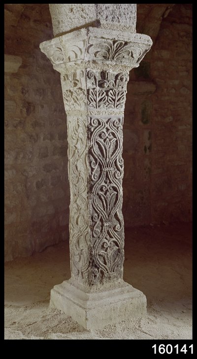 Karolingisk søjle, c.758 af French School
