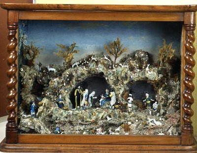 Krybbe, Nevers (spundet glas i træramme) af French School