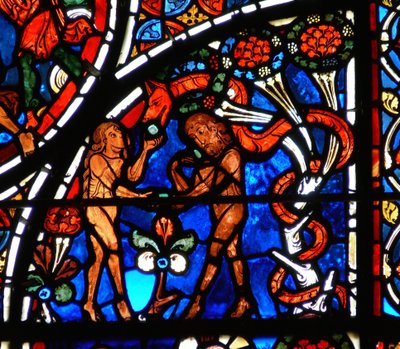 Detalje fra et vindue, der viser lignelsen om den barmhjertige samaritaner: Adam og Eva bliver fristet af slangen af French School