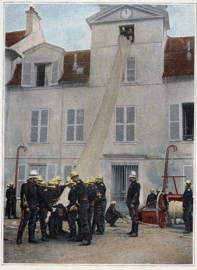Brandmænd i Paris. Redningen kommer først. Klatring for at nå frem i nærheden af katastroferne sker med det samme ved hjælp af krogene, stoleknuderne eller redningsposen monteret af pumpelederen og den første tjener. Sapperne nedenfor understøtter enden af af French School