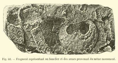Fragment, der repræsenterer et skjold og våben fra det samme monument af French School