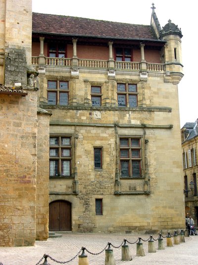 Rettens hus af French School