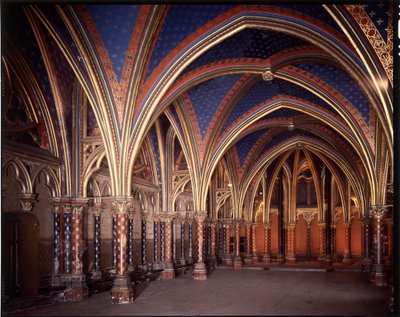 Indvendigt billede af det nedre kapel i det hellige kapel (1245 - 1248) i Paris, Frankrig af French School