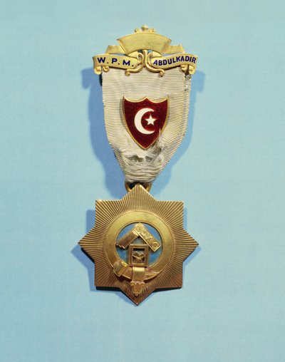 Masonic Insignia of Abd el-Kader (emalje, metal og silke) af French School