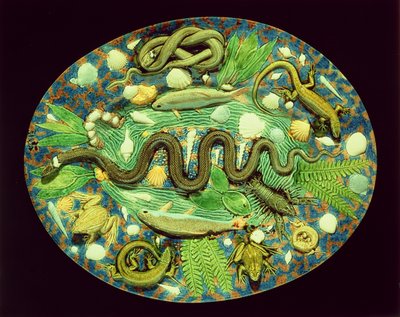 Ovalt fad med fisk og krybdyr, reproduktion af Bernard Palissy ware (lertøj) af French School