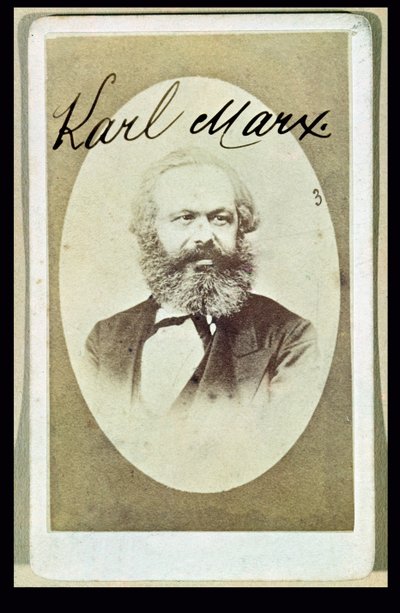 Fotografisk visitkort af Karl Marx (1818-93) med hans underskrift af French School
