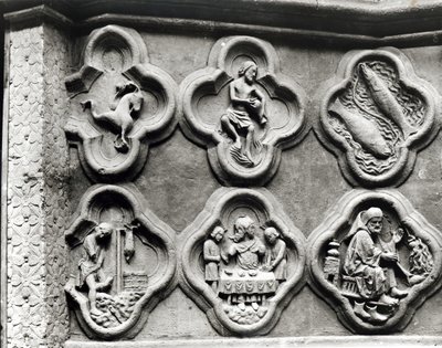 Quatrefoils med stjernetegnene og årets arbejde, fra katedralen Notre-Dame i Amiens (gipsstøbt af sten) af French School