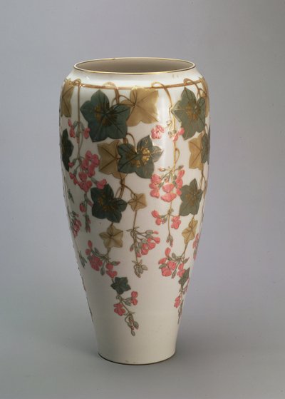 Sevres vase, med overglasur dekoration (porcelæn) af French School