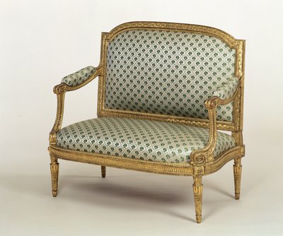 Lille Louis XVI sofa, stemplet af J.P.Boulard, ca. 1775 (udskåret forgyldt træ med polstring) af French School