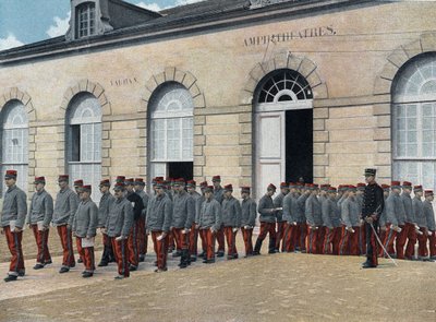 Særlig militærskole i Saint-Cyr (Saint Cyr), indenrigstjeneste: Udgang fra amfiteatret. af French School