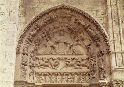 Den kongelige portal, norddør, tympanon forestillende himmelfarten, ca. 1145-50 af French School