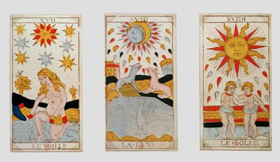 Tre tarotkort, der forestiller Stjernen, Månen og Solen (farvet trægravering) af French School