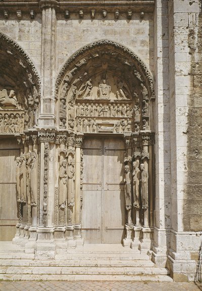 Udsigt over syddøren til den kongelige portal, ca. 1145-50 af French School