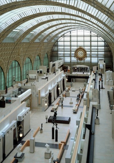 Udsigt over det centrale skib af Musee (Gare) d