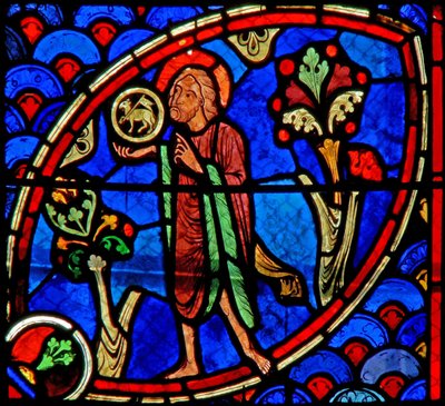 Vindue w20, der viser Johannes Døberen: Ecce Agnus Dei af French School