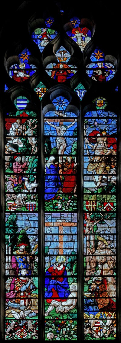 Vindue w25, der viser korsfæstelsen med Hubert og St. Christopher; nedenfor er donoren Louis de Roncherolles og hustruen Francoise de Halluin med St. Louis og St. Francis af French School