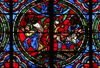 Vindue w2 skildrer en scene fra Sankt Peters liv: Simon Magus falder, mens han forsøgte at demonstrere sine flyveevner af French School