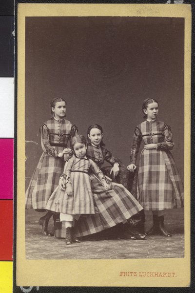 Fire piger af Fritz Luckhardt
