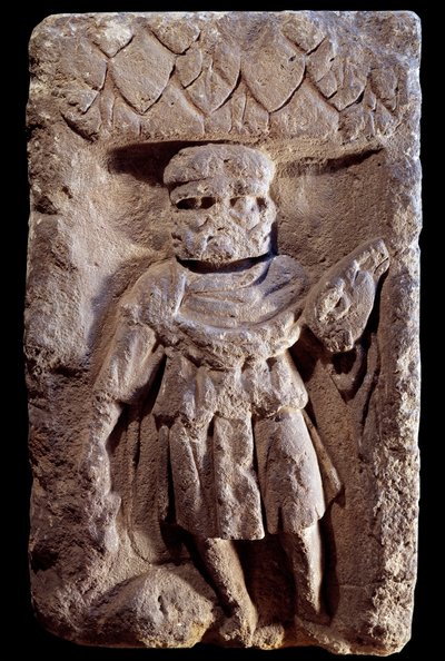 Gallo-romersk kunst: tricefale guddommelige eller Merkur har tre hoveder. Relief på sten. 1. århundrede f.Kr. - 5. århundrede e.Kr. Paris, Musée Carnavalet af Gallo Roman