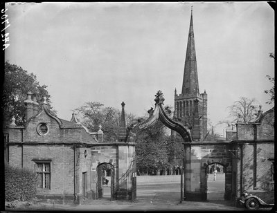 Aston Hall, Gateway, Witton Lane, Aston Park, Aston, Birmingham, 1941. af George Bernard Mason