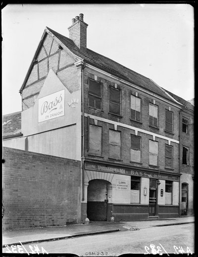 Mermaid Inn, Gosford Street, Coventry, 1941. af George Bernard Mason