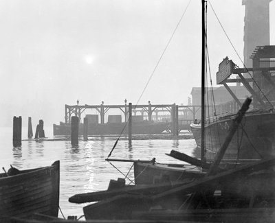 Solopgang over havnefronten Lambeth med udsigt mod øst, London, begyndelsen af 1930