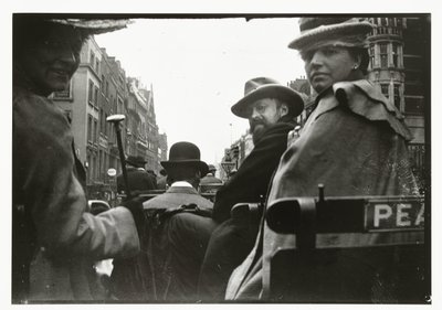 George Breitner og Marius Bauer i en vogn i London af George Hendrik Breitner