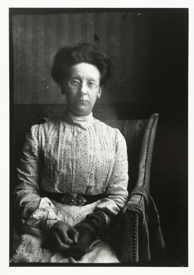 Portræt af Margaretha Breitner, fotografens søster af George Hendrik Breitner