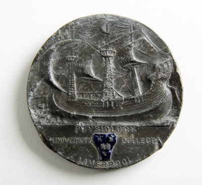 Liverpool University George Holt-medalje for fysiologi af George James Frampton