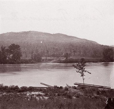 Udsigt over Tennessee River, ca. 1864. af George N. Barnard