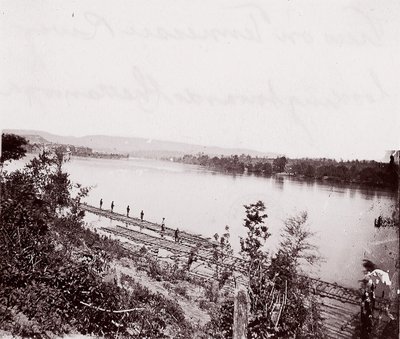 Udsigt over Tennessee River mod Chattanooga, ca. 1864. af George N. Barnard