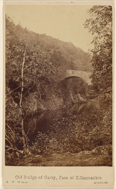 Old Bridge of Garry, Pass of Killiecrankie. af George Washington Wilson