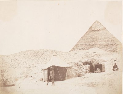 Fotografen foran sit telt på stedet for Khafre Chephrens pyramide, 1851. af George Wilson Bridges