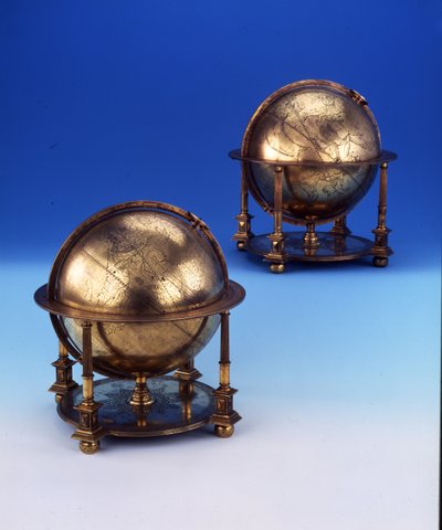 Par jordkloder, jordiske og himmelske, med Tughra og den latinske inskription af Sultan Murad III, 1579 af Gerardus Mercator