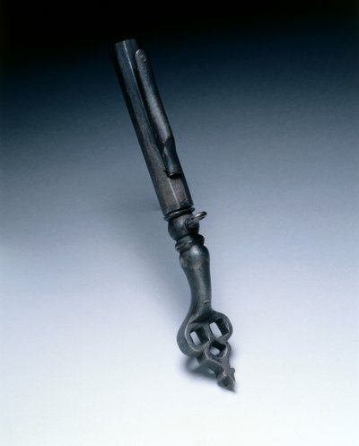 Kombineret hjullåsnøgle og pulvermål, c.1625-50 (stål) af German School