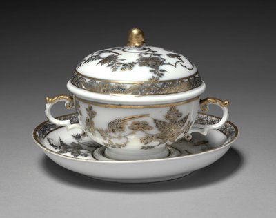 Dækket skål og fad, fabrikant Meissen Porcelænsfabrik, Tyskland, 1730-1740 af German School