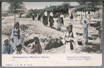 Postkort, der forestiller unge muslimske kvinder i Bosnien, 1904 af German School
